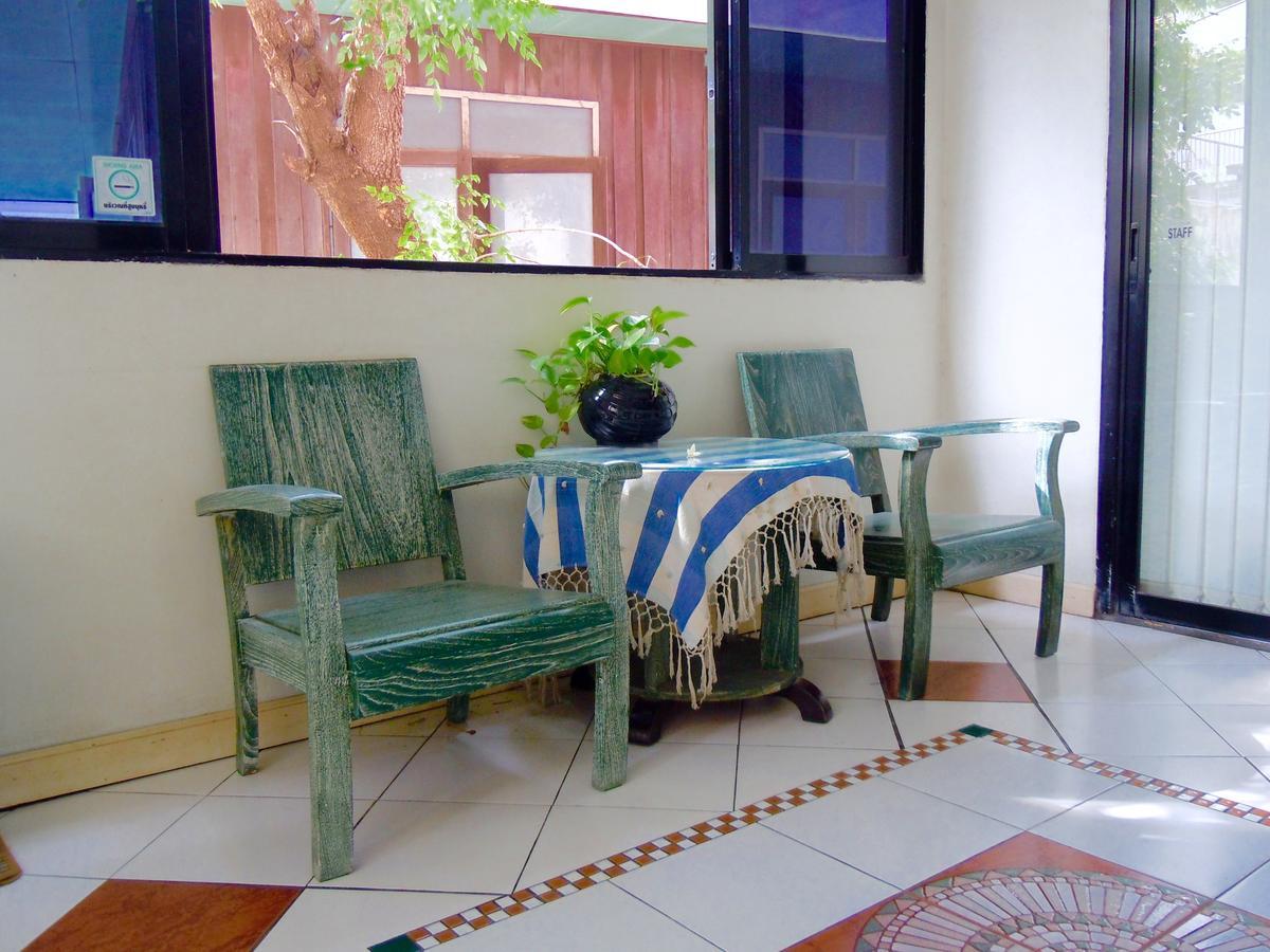 Moonlight House Otel Nakhonratchasima Dış mekan fotoğraf